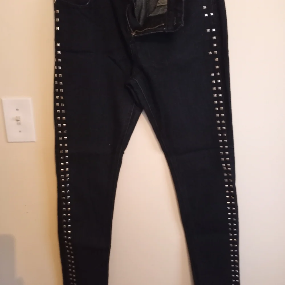 Jeans - Picture 6 of 8